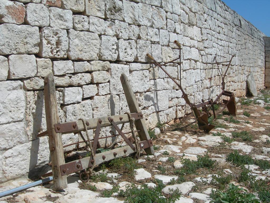 Masseria Montecchie Челье-Мессапика Экстерьер фото