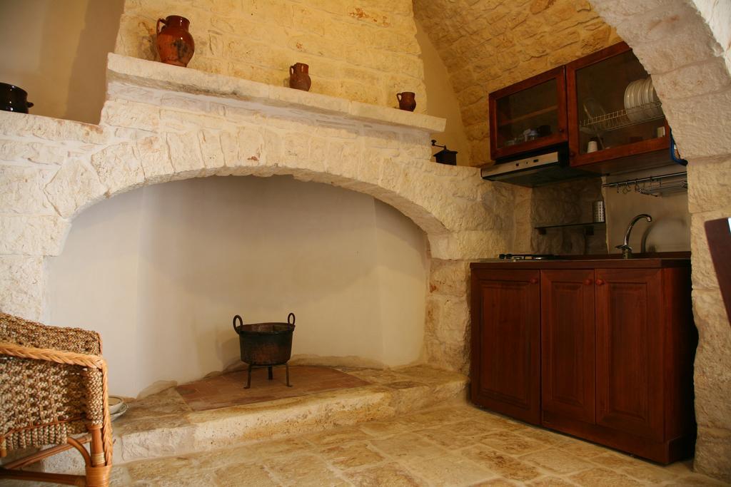 Masseria Montecchie Челье-Мессапика Экстерьер фото